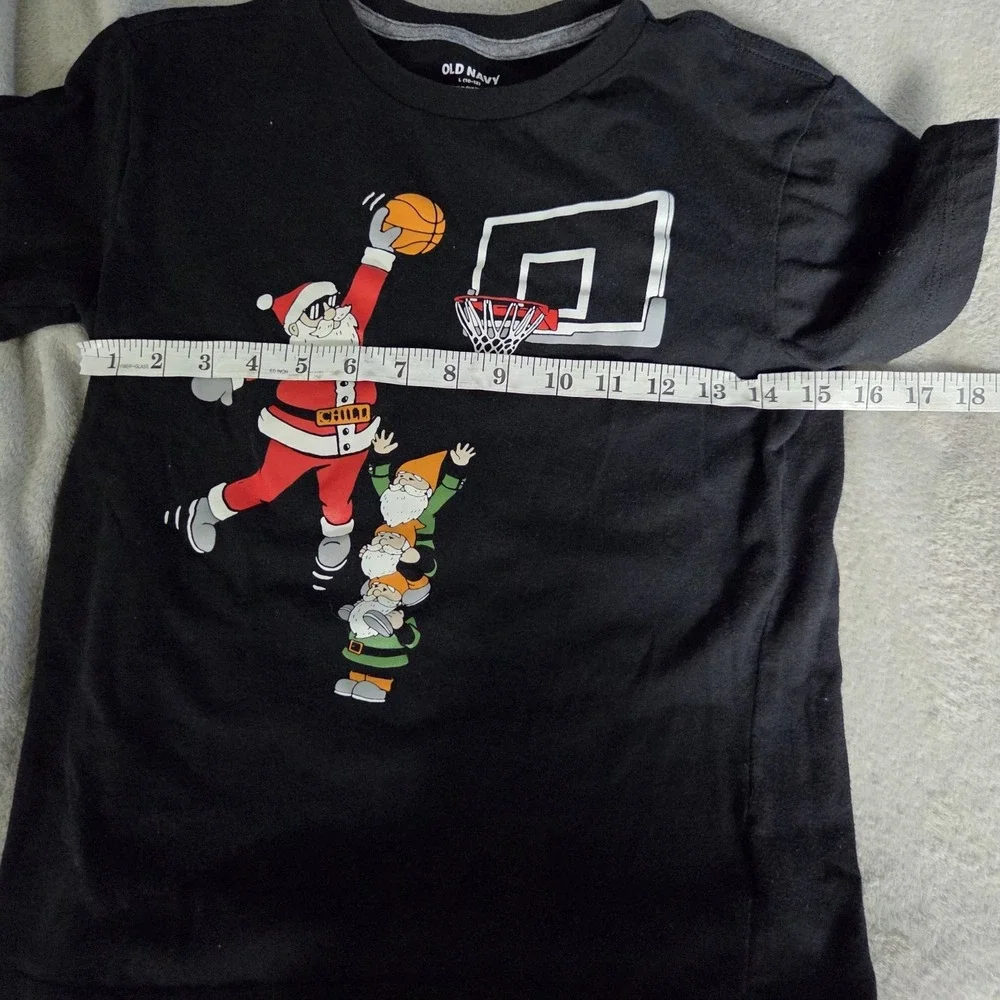 Old Navy Boys Size Large Short Sleeve Crew Neck Graphic T Shirt Black